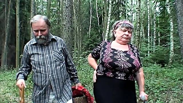 Papy Mamie Trio, Granny Forêt
