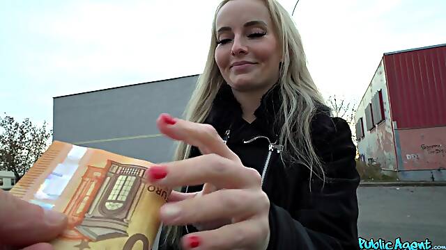 Sexy Czech blonde undulates with cock in both holes for the right sum