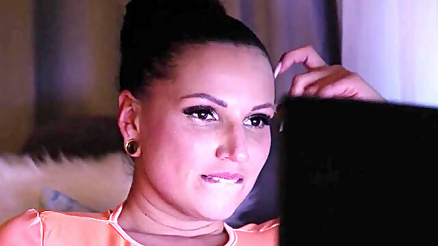 Jolee Love - Masters Servants