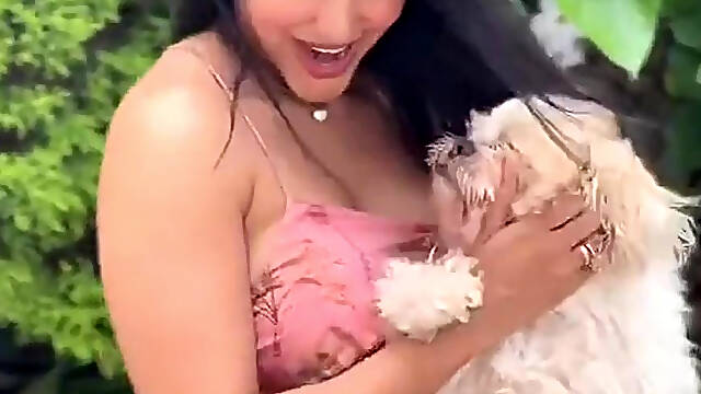 Priya Anand Sexy Scene in Priya Anand Sexy In Hot Saree Cilps