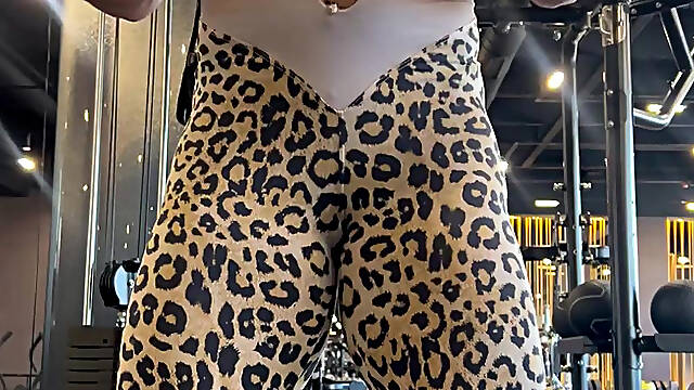 Can you handle a muscle goddess