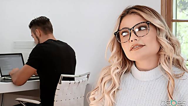 Blonde beauty wants sperm on her nerdy glasses