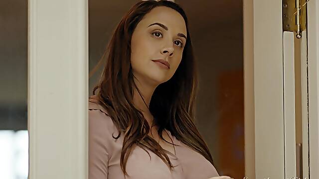 Alluring women provide smooth pussy licking family incest in hot lesbian duo