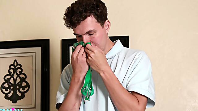 Young bloke surprised by his horny stepson after catching him sniffing through her panties