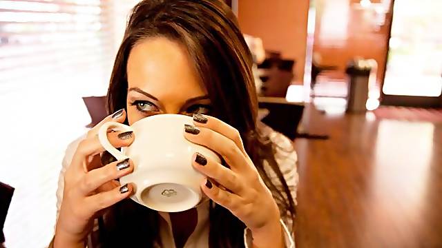 Sensual chick with huge boobs Kortney Kane likes rough sex