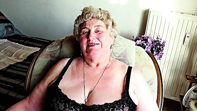 Masturbazione Compilazione, Nonna Non Vuole, Nonna Solo Toys, Nonna E Cazzo Grosso