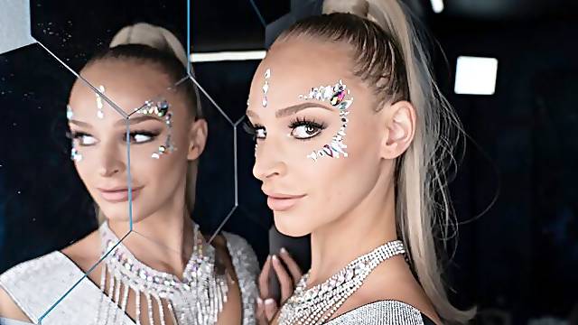 Emma Hix: Anal Decadence