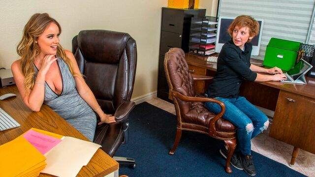 Alexis Adams fucking in the bedroom with her petite