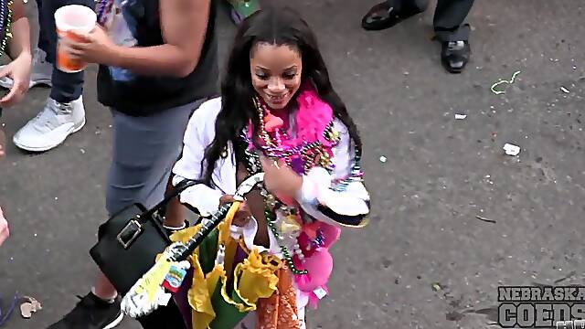 Mardi Gras 2017 From Our Bourbon Street Apartment Girls Flashing For Beads - NebraskaCoeds