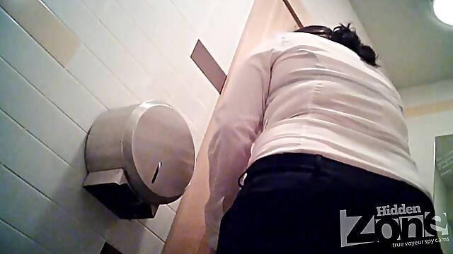 Hidden Zone Cuties toilets hidden cams 16