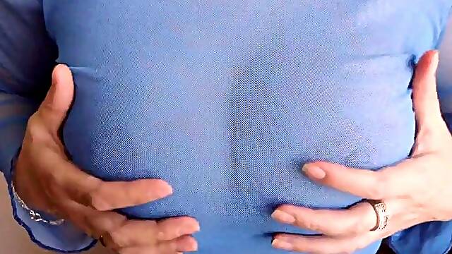 Beautiful Big Tits Solo Webcam Show