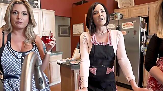 Helena Price, Coco Vandi, and Clover Baltimore Celebrate Christmas with Big-Tits Milf Aunts Del