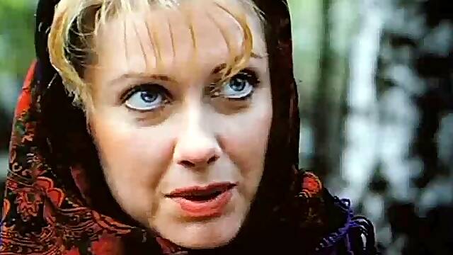 Russian soldier fucks ukrainian mature Oksana Stashenko doggystyle