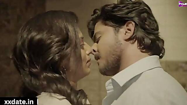 Office Me Boss Ne Ritu Ko Choda - Ko Ko