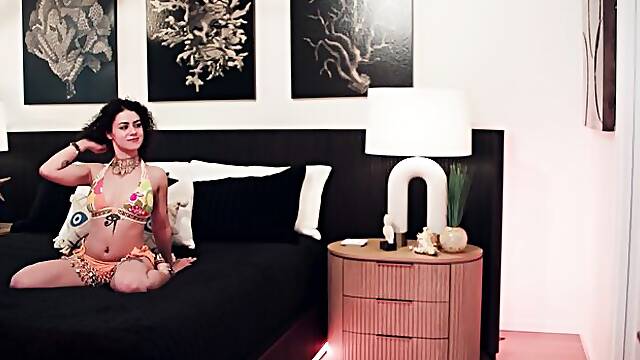 TEENFIDELITY - Robins Hips and Holes Get Worked Out!