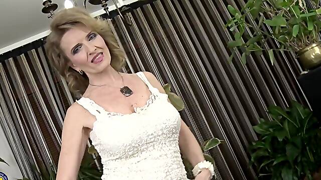 Raina W. - Naughty Housewife Playing With Herself
