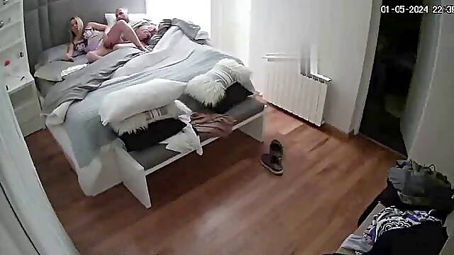 IPCAM – Mature British couple filming while fucking