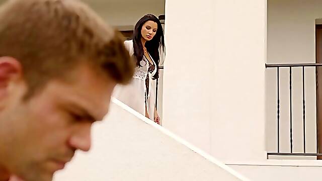 Filthy rich woman, Ania Kinski fell for a handsome gardener and decided to have sex with him