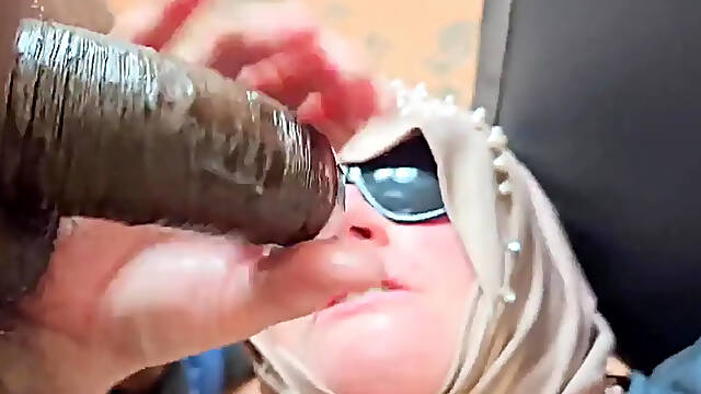 Jamdown26s BBW Female Boss Caught Employee Jerking Off and Swallowed His Cum