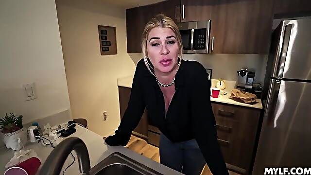 Lolly Dames - Hot Stepmom Gives Reward Pussy