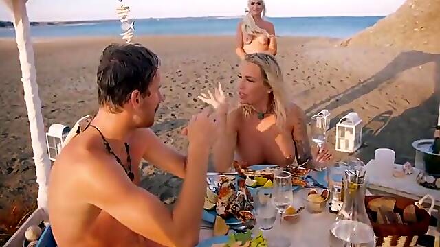 Adam Sucht Eva #12