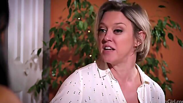 Milf Dee Bound And Fucked By Female Burglar