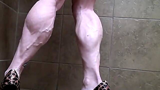 Yvette muscular calves bbw veiny legs shoes
