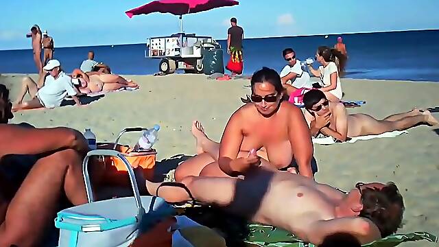 Couple Fucks At The Beach - Public Sex
