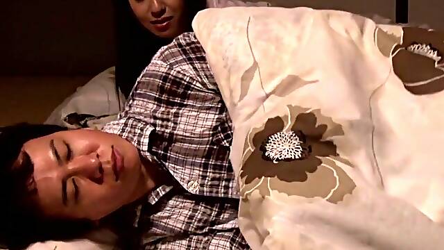 Horny Japanese model Hitomi Honjo in Exotic JAV censored Hairy, MILFs clip