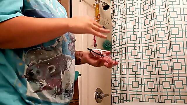 Asian houseguest gagging on - real. i hate her so much