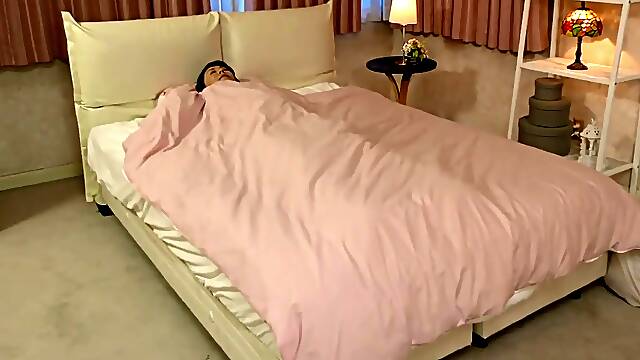 Hitomi Enjou In Locked In A Room With The Milf In Heat - Part.2