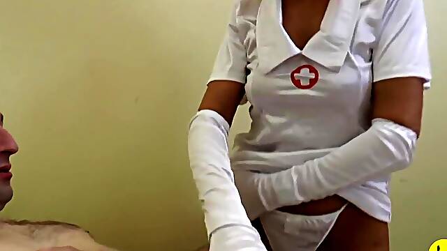 Granny Nurse Analyzed in the Clinic