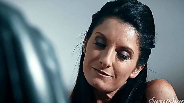 Horny skinny MILF surprising xxx video