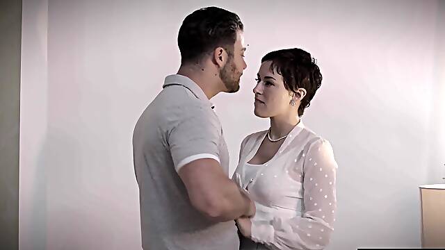 Big hooters mommy nurse screw patients hubby