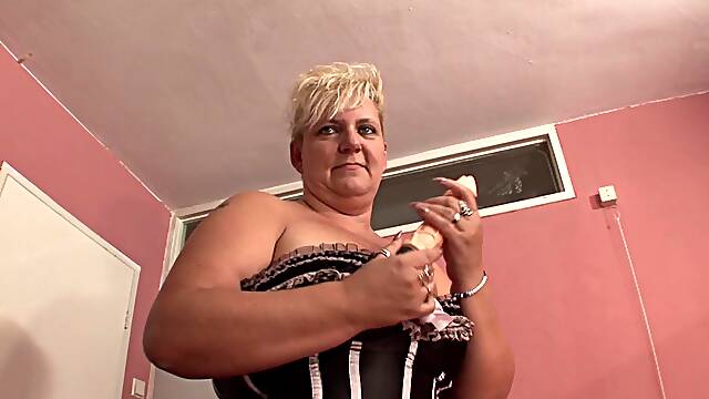 Babe in leather boots Nicole A. has her boobs creamed after a blowjob