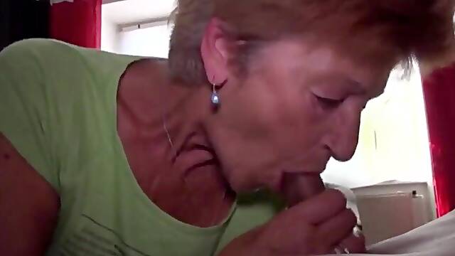 GRANNY SEX SHOW 10
