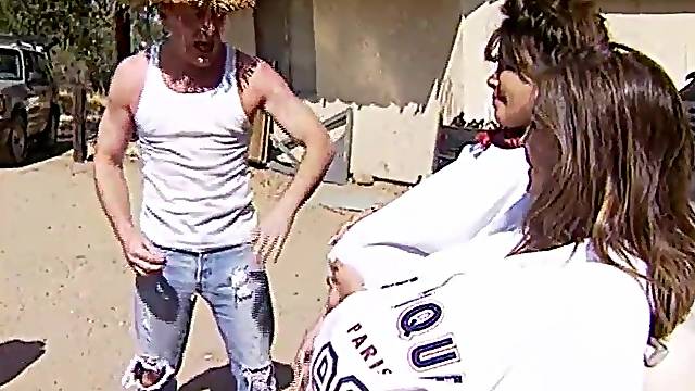 Hotties In Ebony #1 - Those hotties have to save our planet from aliens