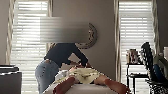 Legit Married Columbian RMT Gives In To Monster Oriental Rod