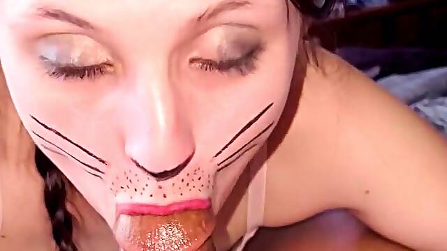 Freaky Kitty Cat Doxy Deepthroating Fan’s Thick Ramrod After Halloween Party