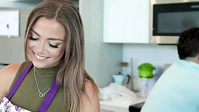 Lalin girl mother id like to fuck gets facial from her stepson anal fetish