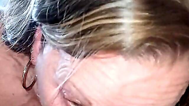 SLOPPY CREAMPIE FOR FRESH YEARS MARRIED FLOOZY LESLIE TAKES A BIGGEST LOAD FROM DAD