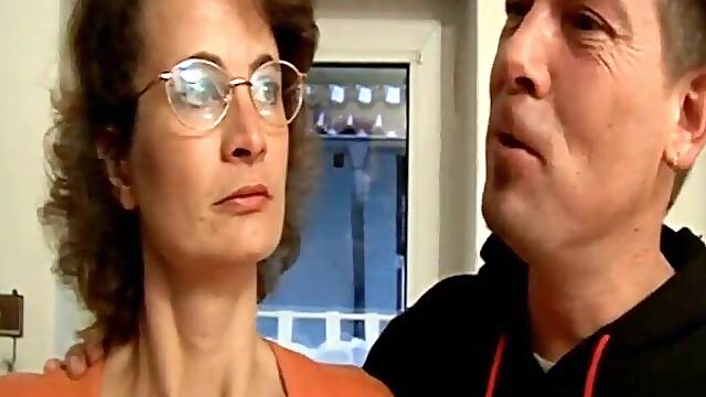 Interview of a swinger doxy. In a swinging club (Lady Yvonne)