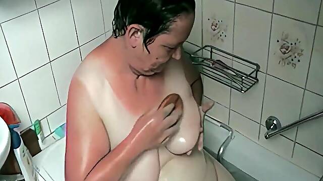 Granny Tedesca, Sesso In Vasca, Giochi Amatoriali