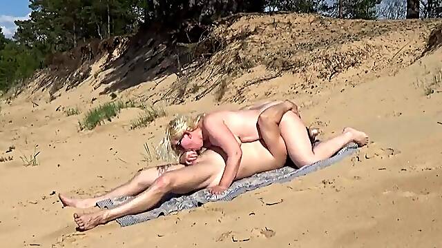 Older lady - Hunter on the Lads