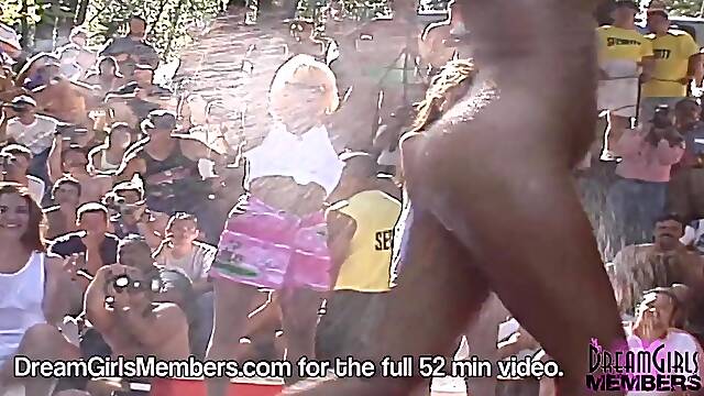 Wives Show Vagina In Hawt Outdoor Contest