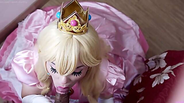 Princess Peach lastly awards Mario for saving her - Pleasing Darling