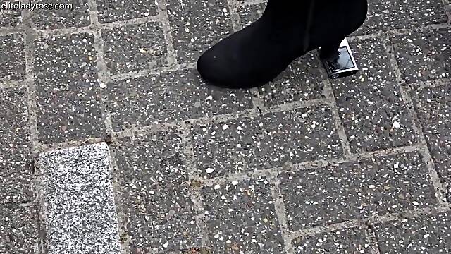 Crushing your music trampling on objects