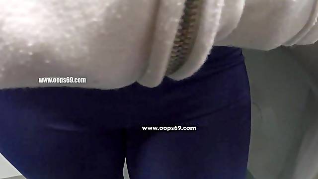 My Wife Let Aged Unknown Chap to Touch her Twat Lips Over her Spandex Leggings in Subway