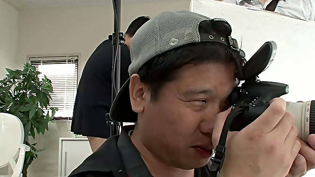 My Wife was Asked to be an Underwear Model - Kyouko Maki