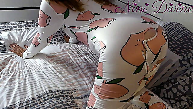 My natural busty step sister loves when I put fingers in her ass!